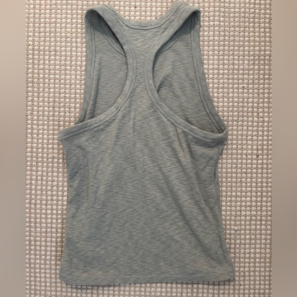 Vuori Olive Ribbed High-Neck Tank - Picture 6 of 8